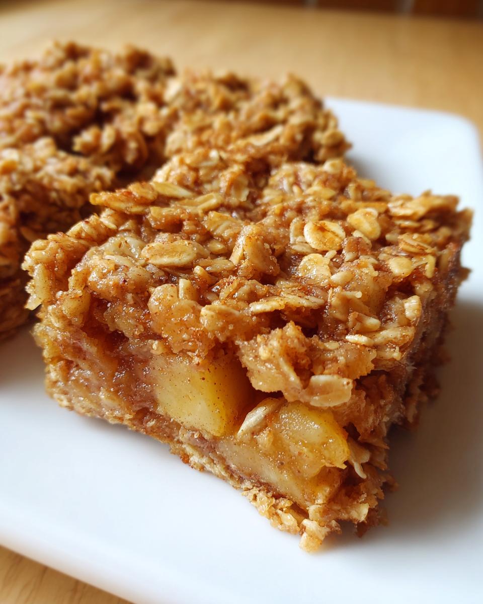 Amazing 30-Minute Apple Cinnamon Oat Bars 5 Apple Cinnamon Oat Bars - detail 2